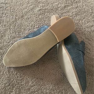 New in box boutique loafers